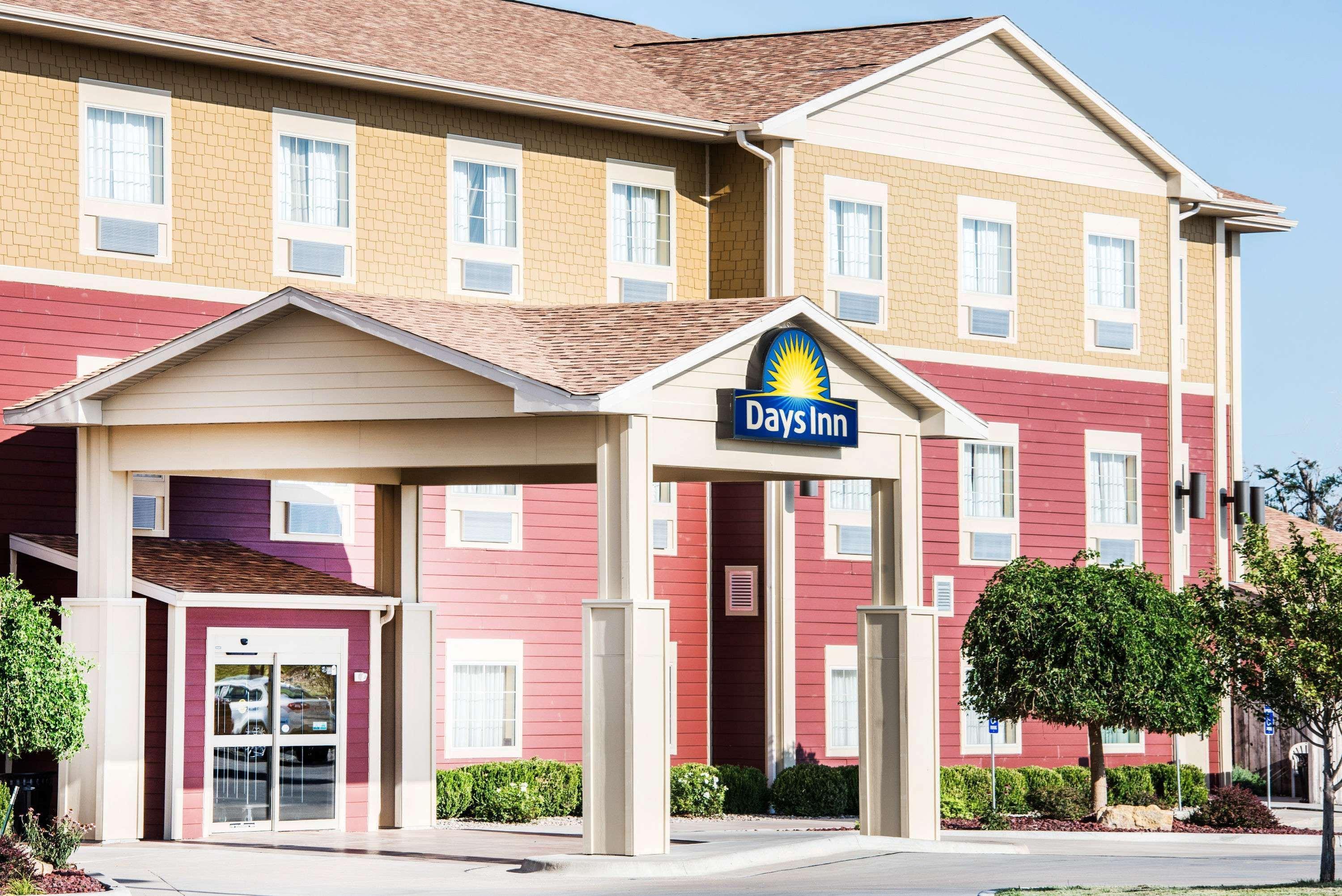 Days Inn By Wyndham Ellis Eksteriør billede